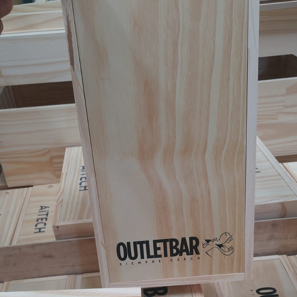 Caja de Madera 2 botellas con Logo OutletBar